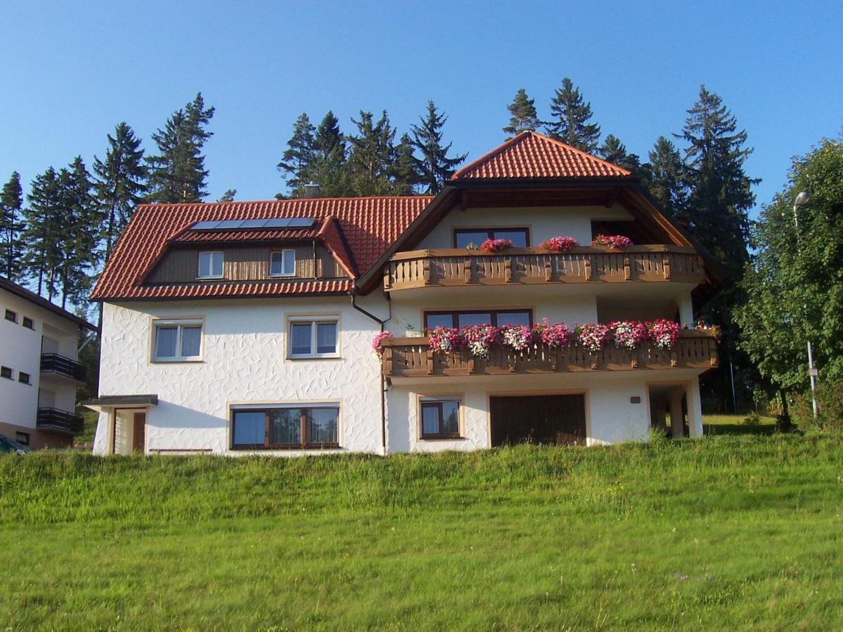 Haus Marianne Schmelzle Apartamento Freudenstadt Exterior foto